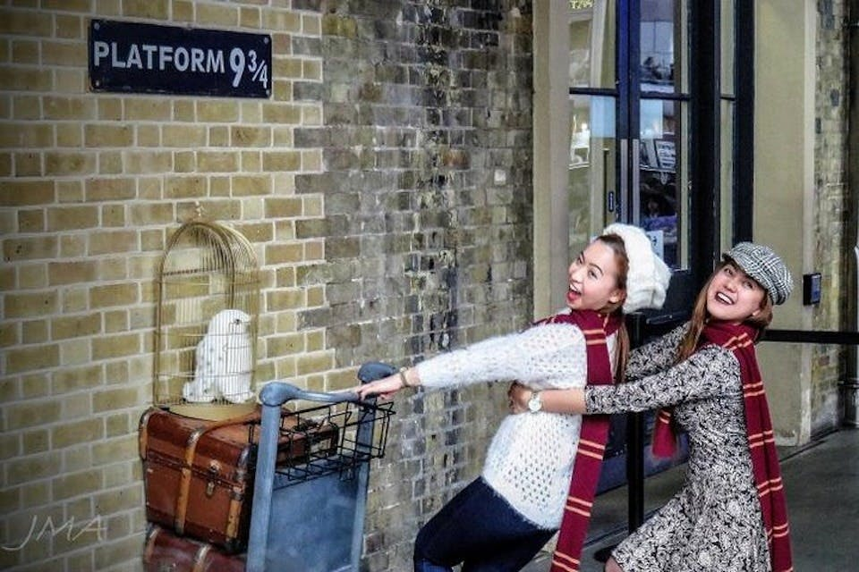 London: Harry Potter Film Sites Guided Walking Tour - Photo 1 of 15
